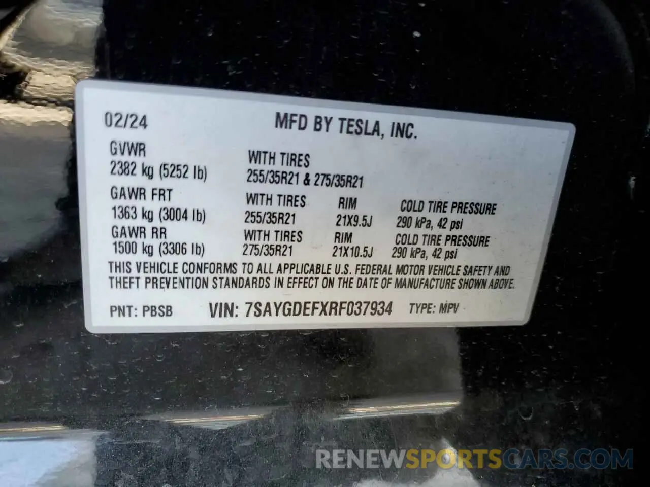 12 Photograph of a damaged car 7SAYGDEFXRF037934 TESLA MODEL Y 2024