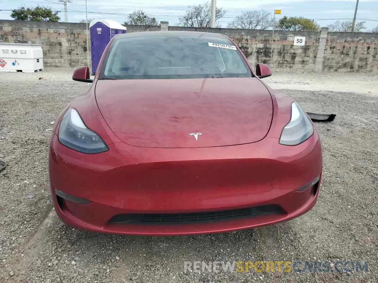 5 Photograph of a damaged car 7SAYGDEFXRF152002 TESLA MODEL Y 2024