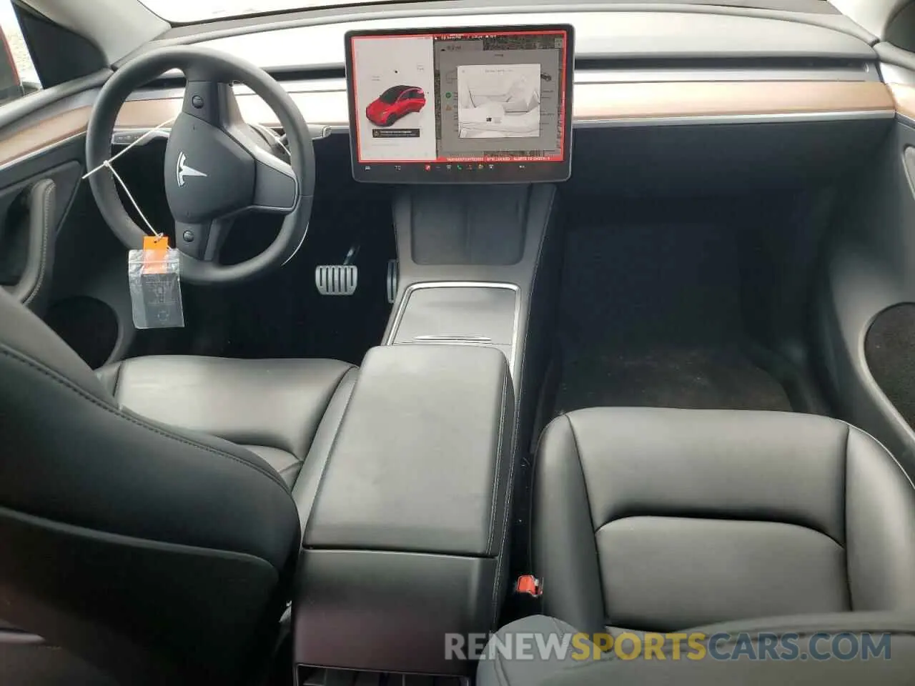 8 Photograph of a damaged car 7SAYGDEFXRF152002 TESLA MODEL Y 2024