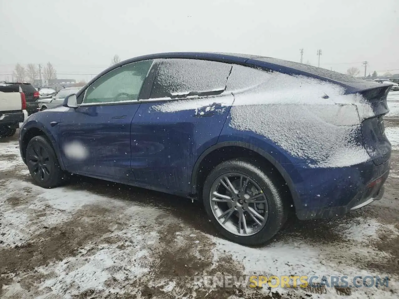 2 Photograph of a damaged car LRWYGDEE3RC661444 TESLA MODEL Y 2024