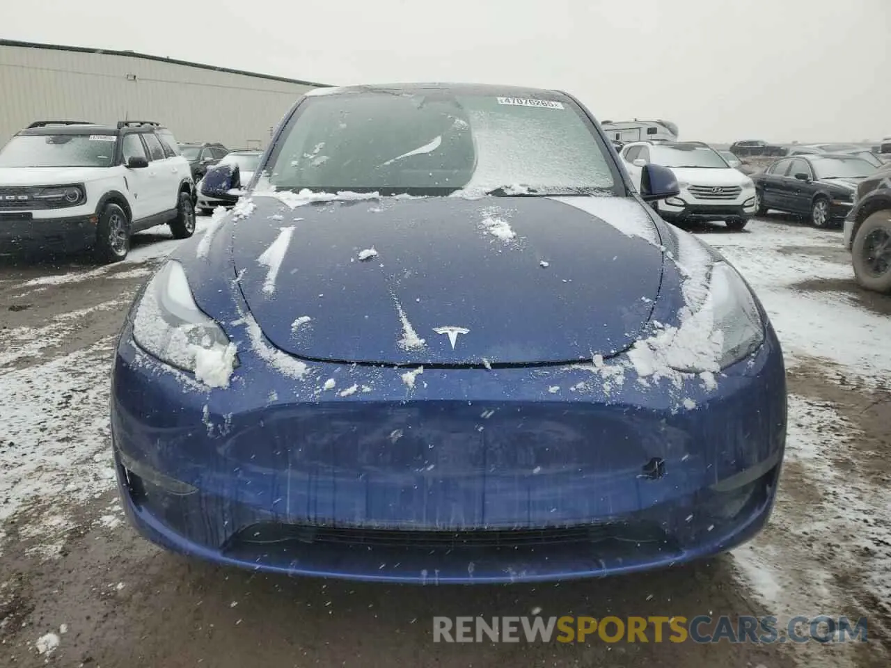 5 Photograph of a damaged car LRWYGDEE3RC661444 TESLA MODEL Y 2024