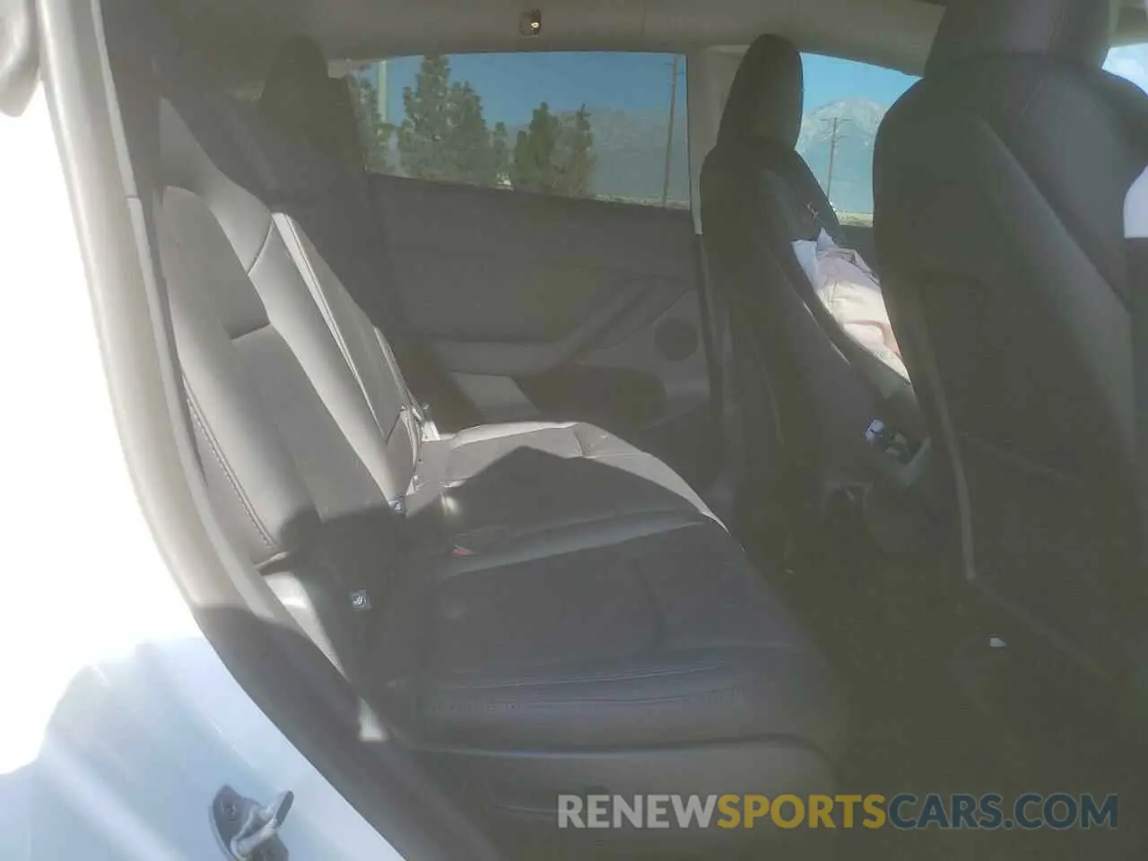 11 Photograph of a damaged car 7SAYGAEE0SF279529 TESLA MODEL Y 2025