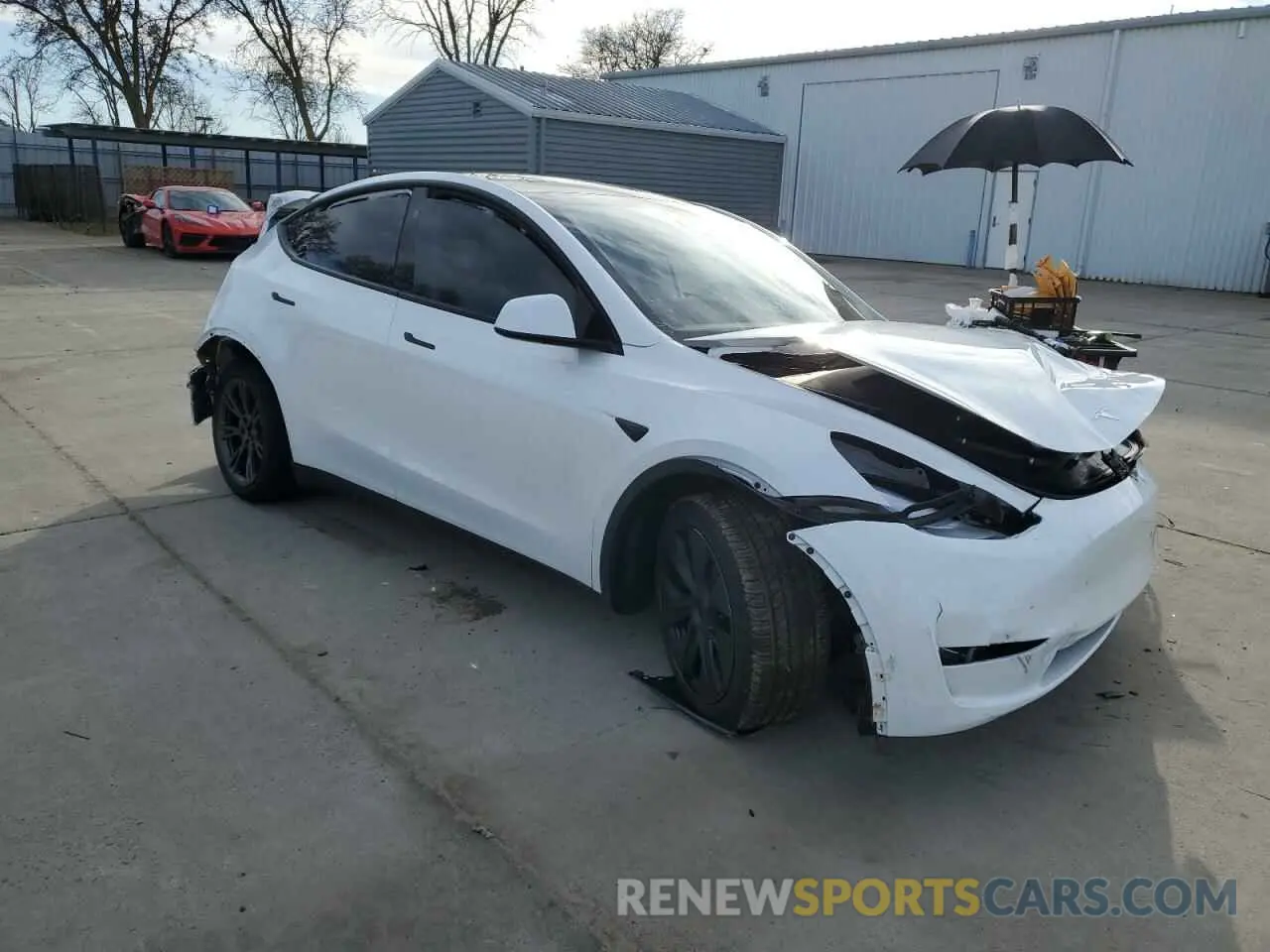 4 Photograph of a damaged car 7SAYGAEE0SF285010 TESLA MODEL Y 2025