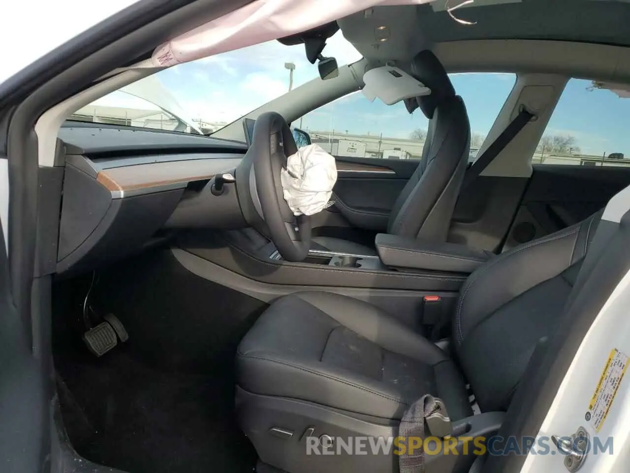 7 Photograph of a damaged car 7SAYGAEE0SF285010 TESLA MODEL Y 2025