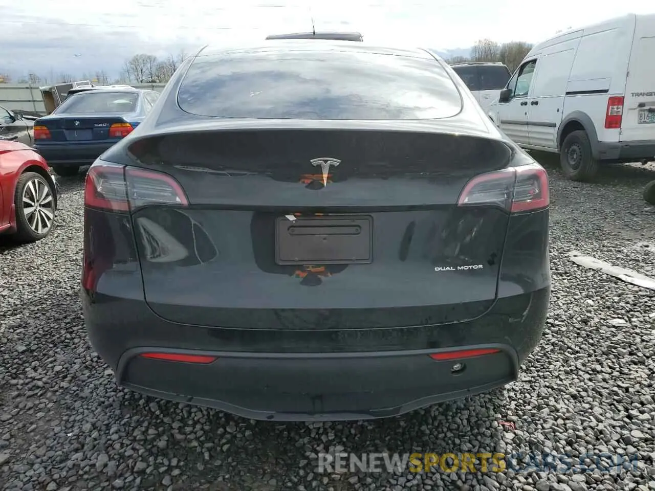 6 Photograph of a damaged car 7SAYGAEE0SF310181 TESLA MODEL Y 2025