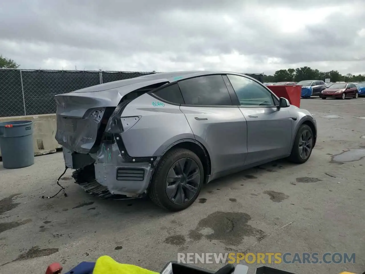 3 Photograph of a damaged car 7SAYGAEE1SF219078 TESLA MODEL Y 2025
