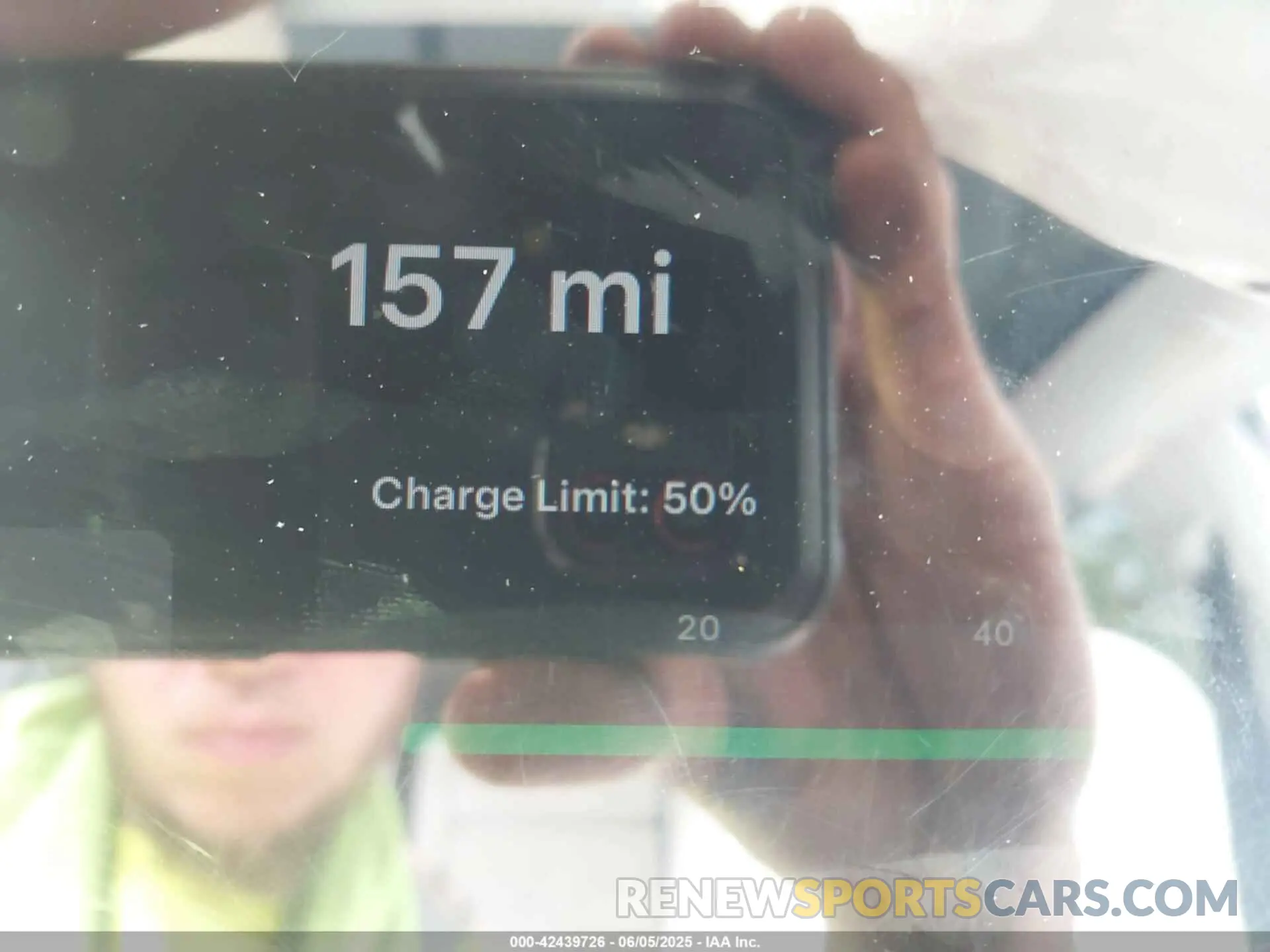 17 Photograph of a damaged car 7SAYGAEE1SF251030 TESLA MODEL Y 2025