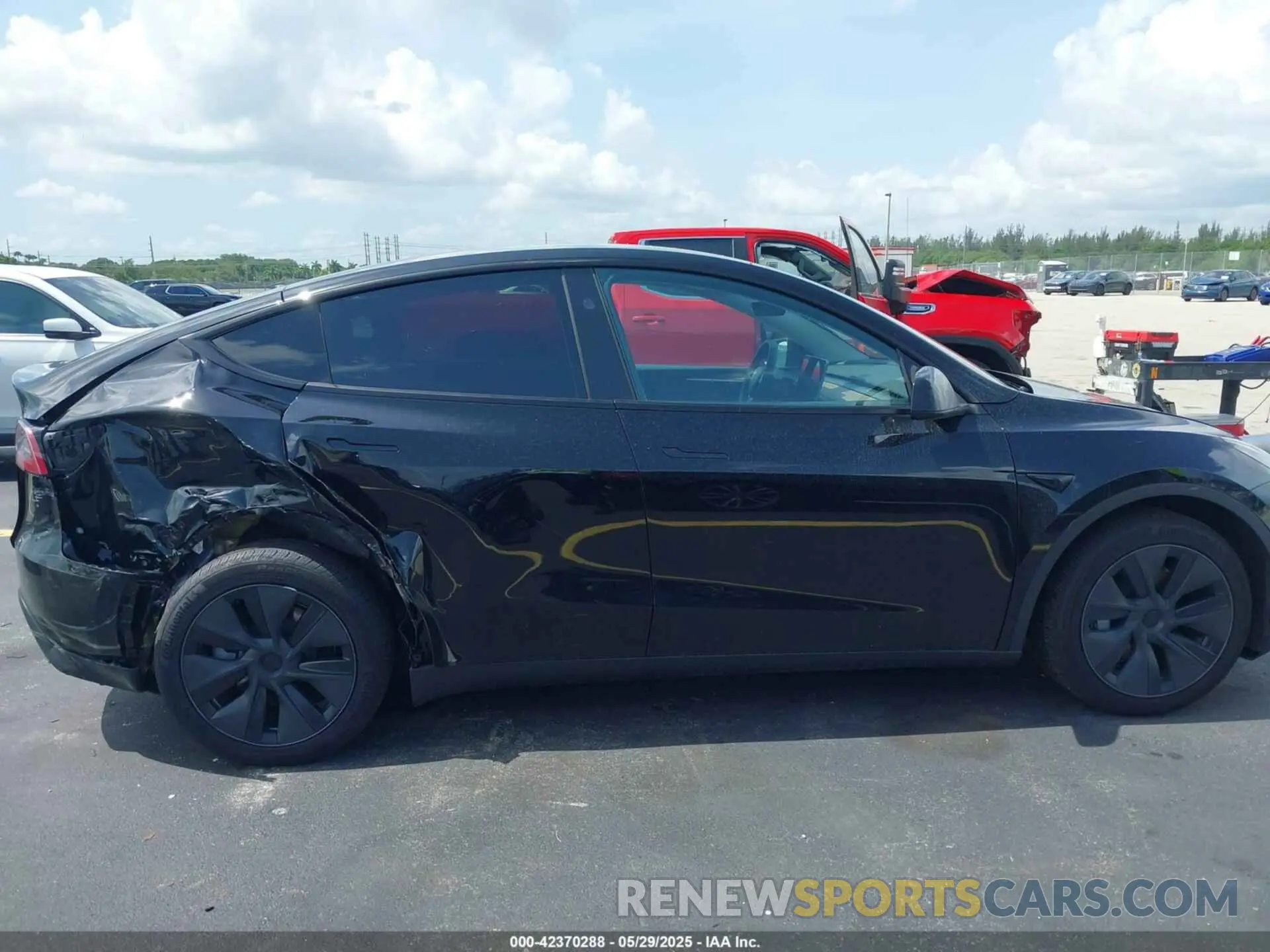 12 Photograph of a damaged car 7SAYGAEE1SF285937 TESLA MODEL Y 2025