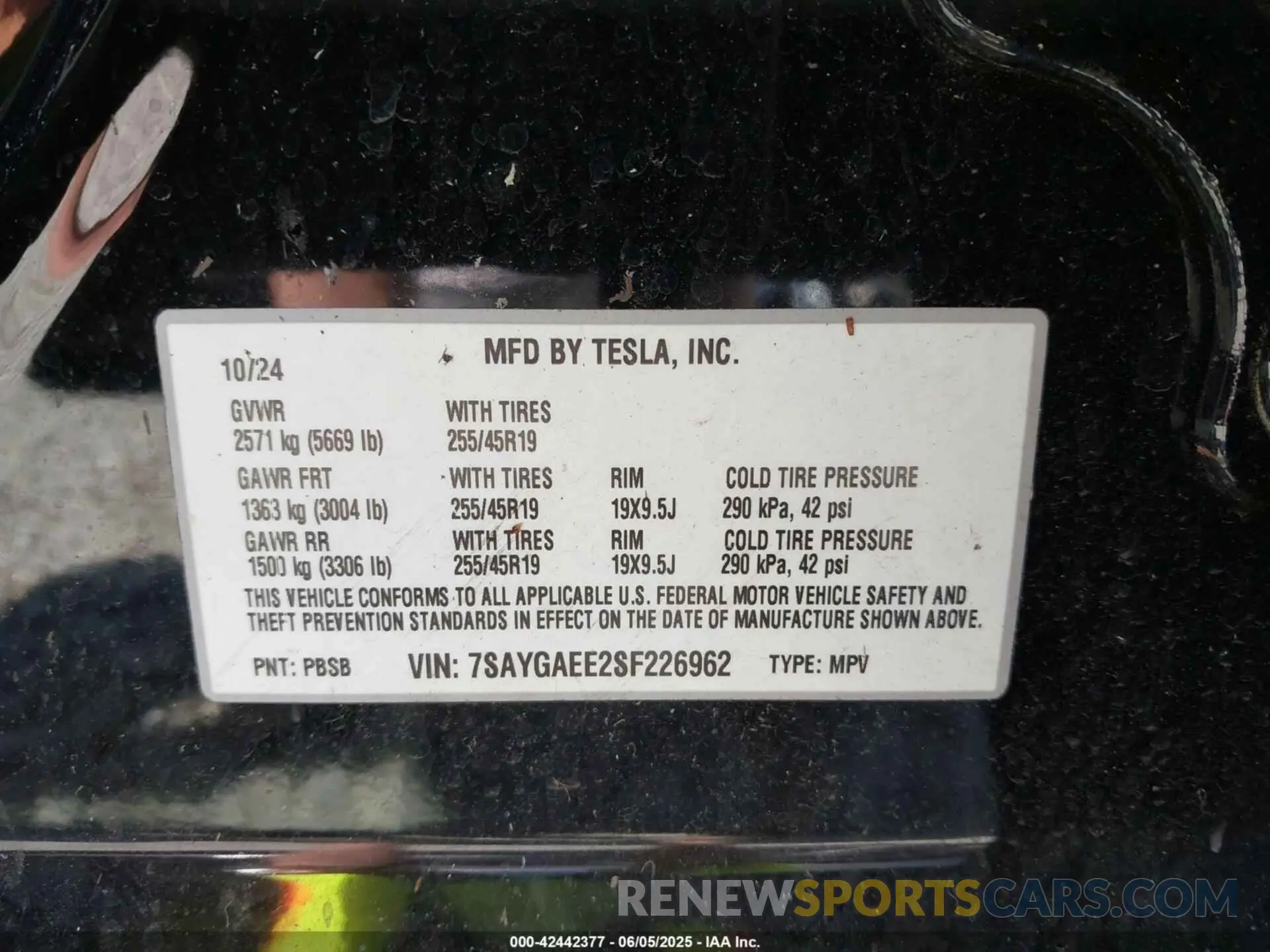 9 Photograph of a damaged car 7SAYGAEE2SF226962 TESLA MODEL Y 2025