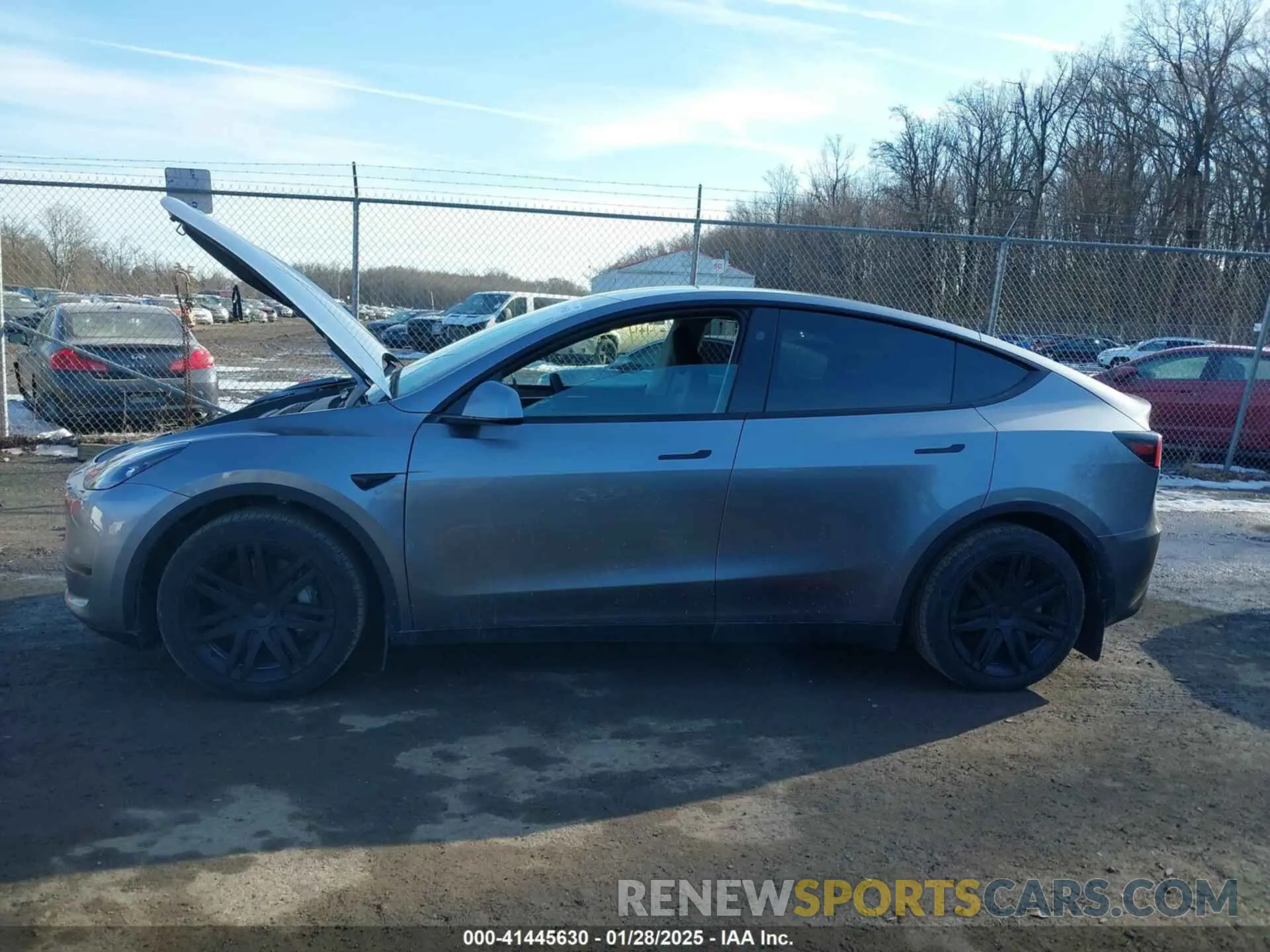 14 Photograph of a damaged car 7SAYGAEE2SF289611 TESLA MODEL Y 2025