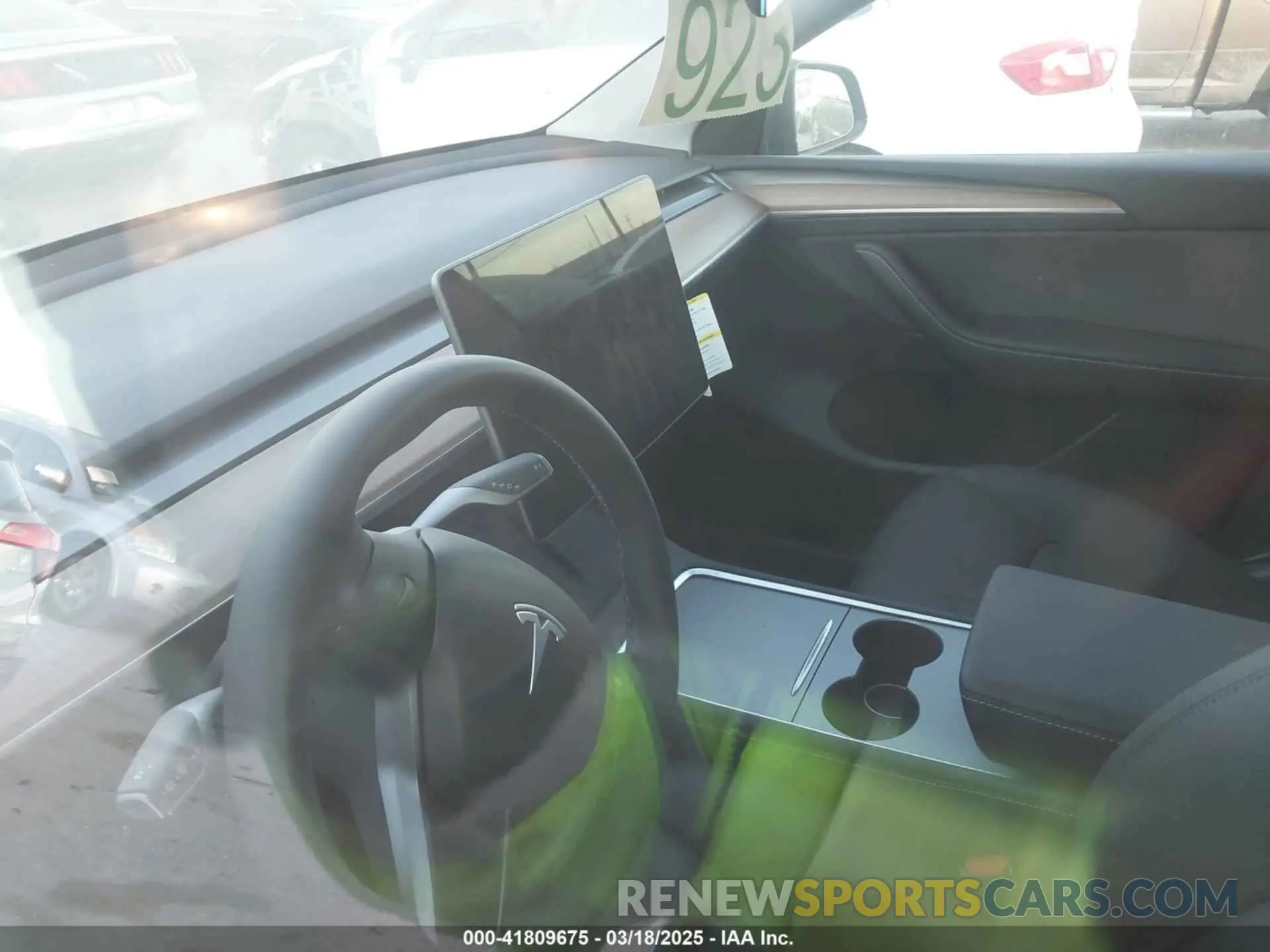 17 Photograph of a damaged car 7SAYGAEE3SF257640 TESLA MODEL Y 2025