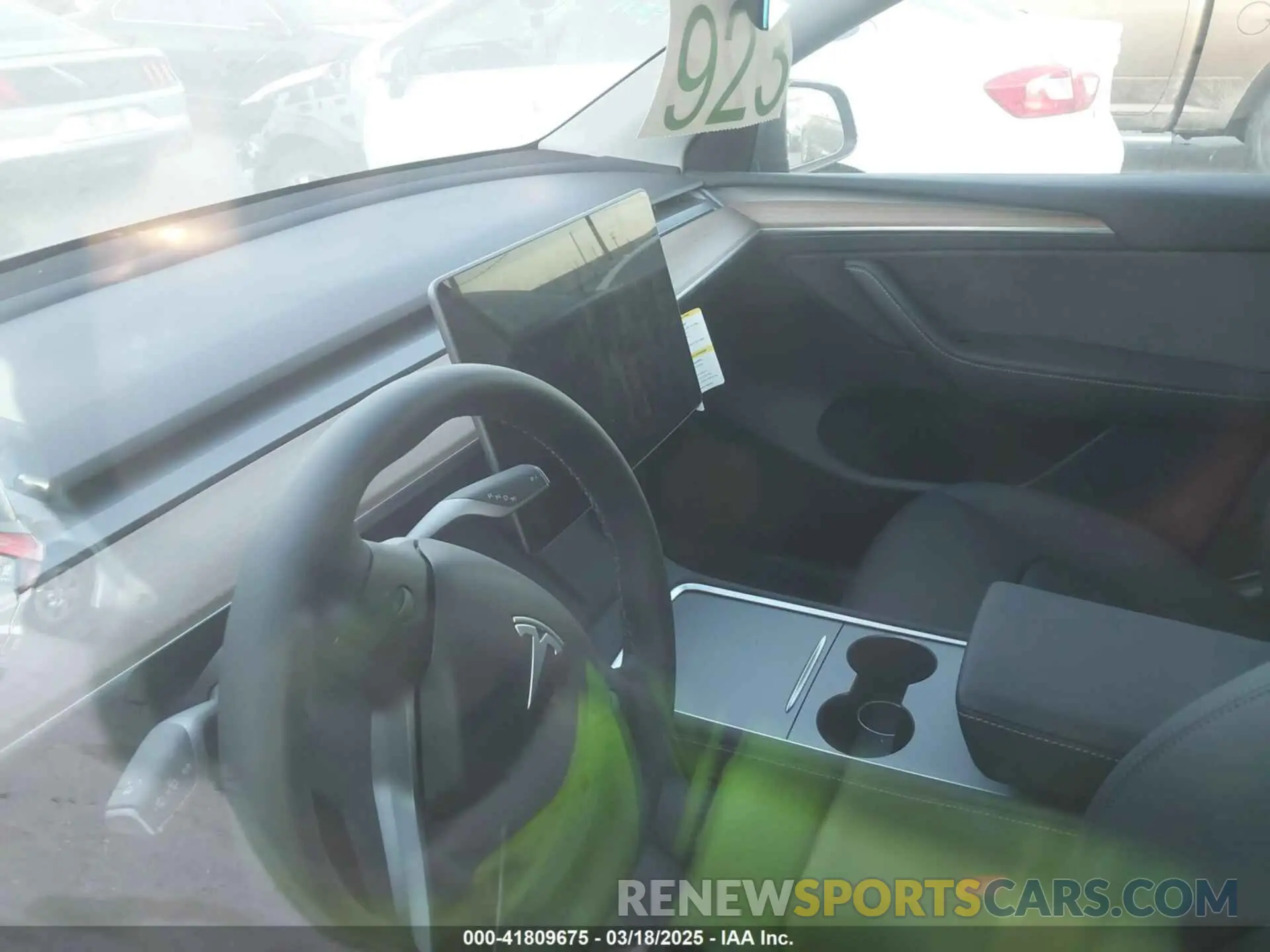 7 Photograph of a damaged car 7SAYGAEE3SF257640 TESLA MODEL Y 2025