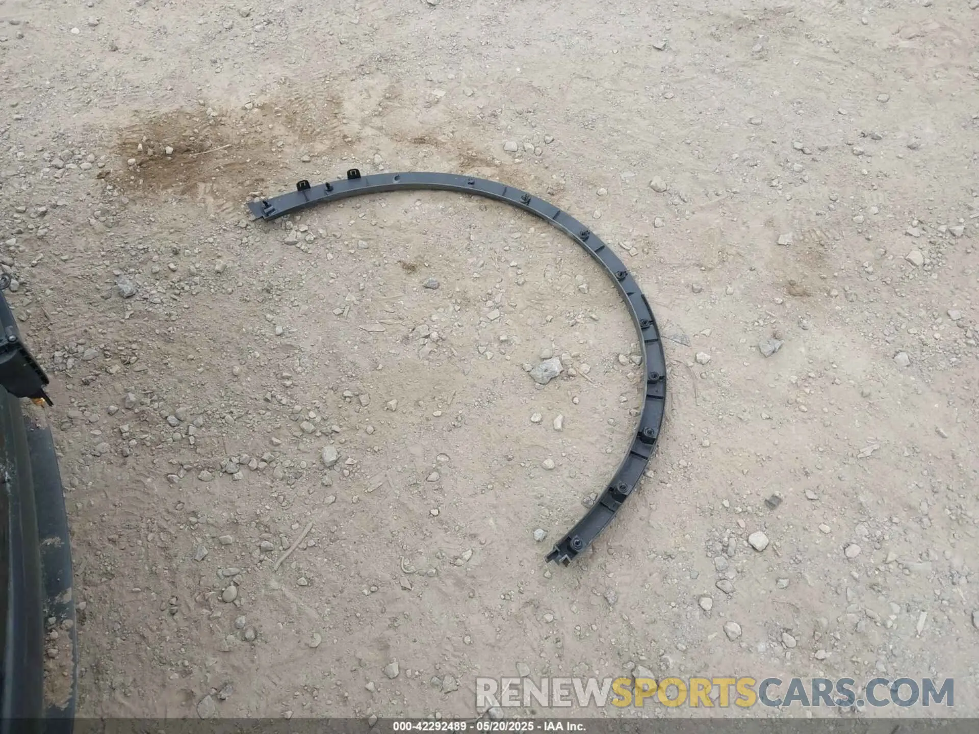 12 Photograph of a damaged car 7SAYGAEE3SF264491 TESLA MODEL Y 2025