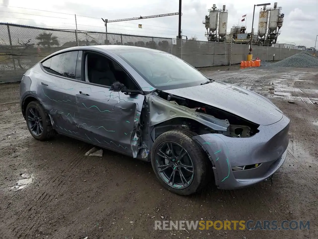 4 Photograph of a damaged car 7SAYGAEE3SF289603 TESLA MODEL Y 2025
