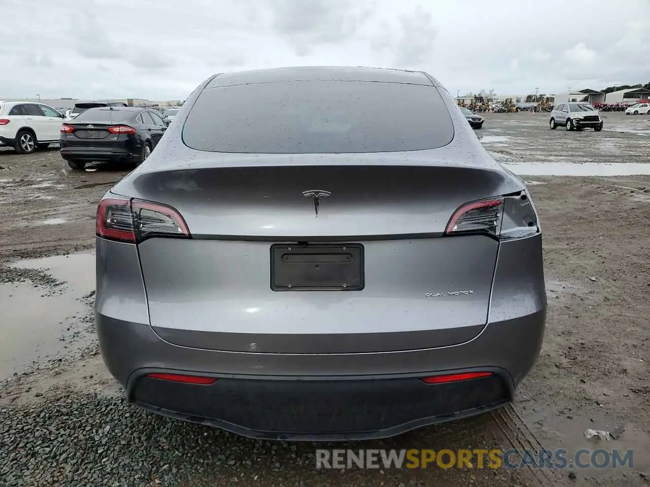 6 Photograph of a damaged car 7SAYGAEE3SF289603 TESLA MODEL Y 2025