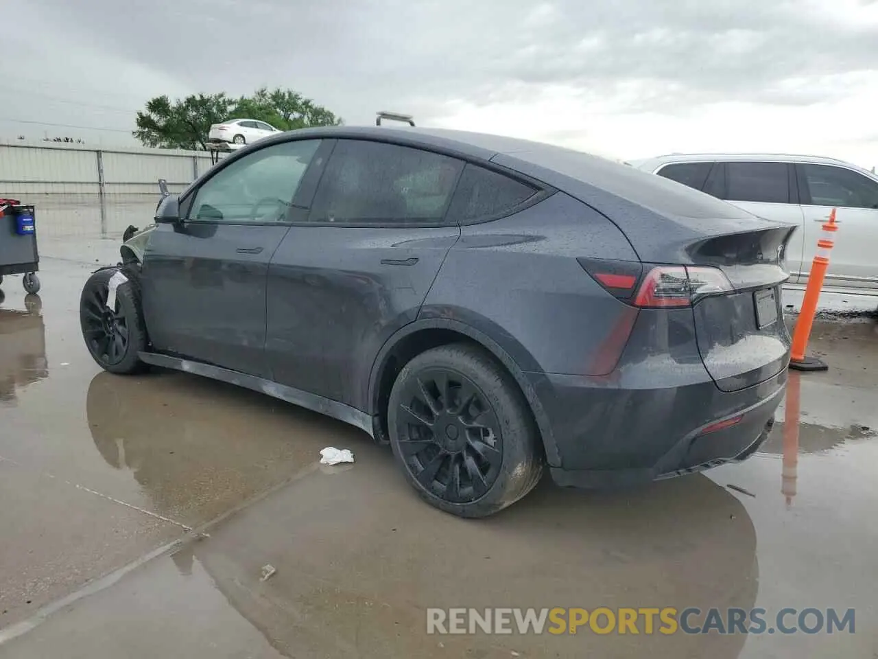 2 Photograph of a damaged car 7SAYGAEE4SF253824 TESLA MODEL Y 2025