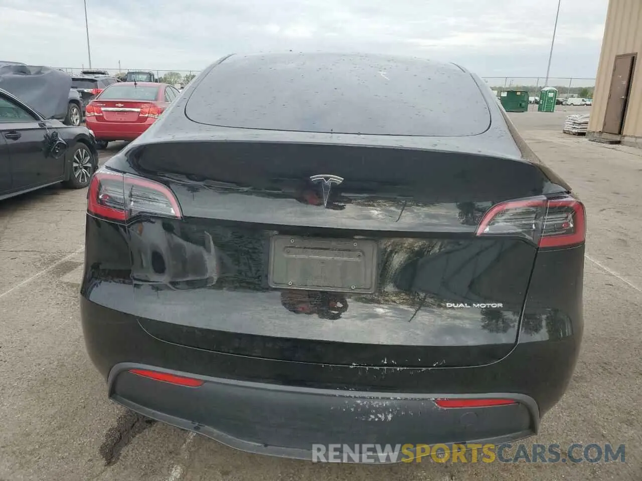 6 Photograph of a damaged car 7SAYGAEE4SF260398 TESLA MODEL Y 2025