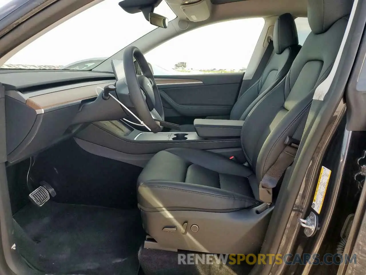 7 Photograph of a damaged car 7SAYGAEE5SF287996 TESLA MODEL Y 2025