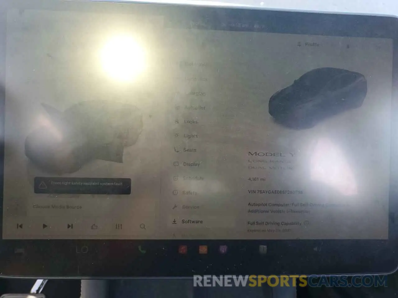 9 Photograph of a damaged car 7SAYGAEE6SF252755 TESLA MODEL Y 2025