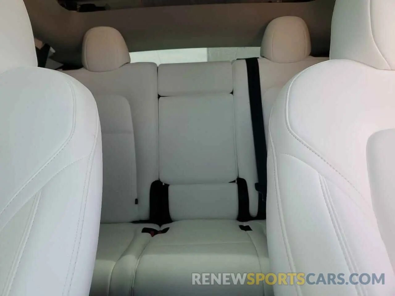 10 Photograph of a damaged car 7SAYGAEE6SF304434 TESLA MODEL Y 2025