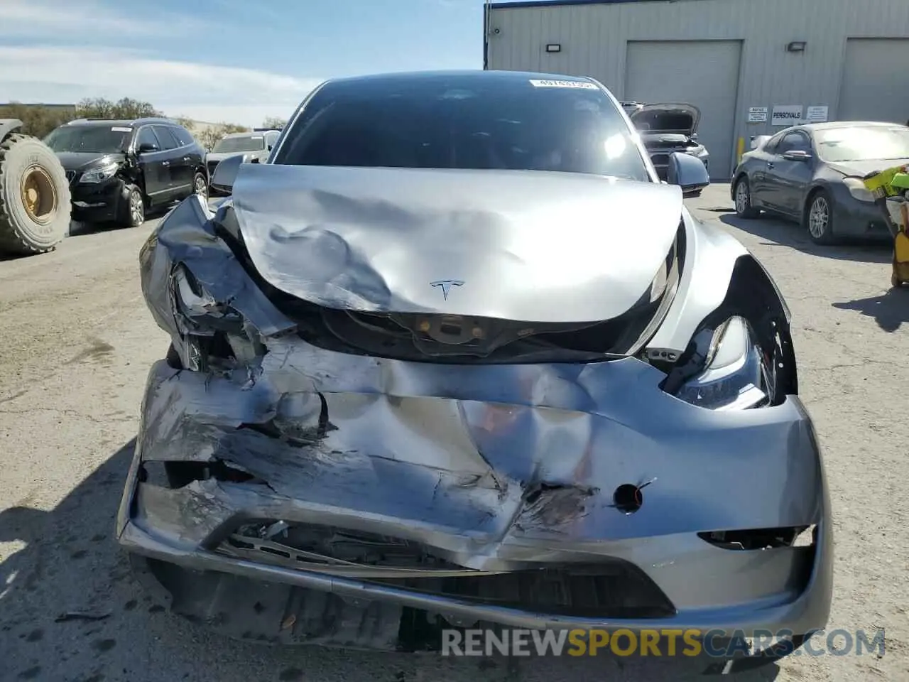 5 Photograph of a damaged car 7SAYGAEE6SF304434 TESLA MODEL Y 2025