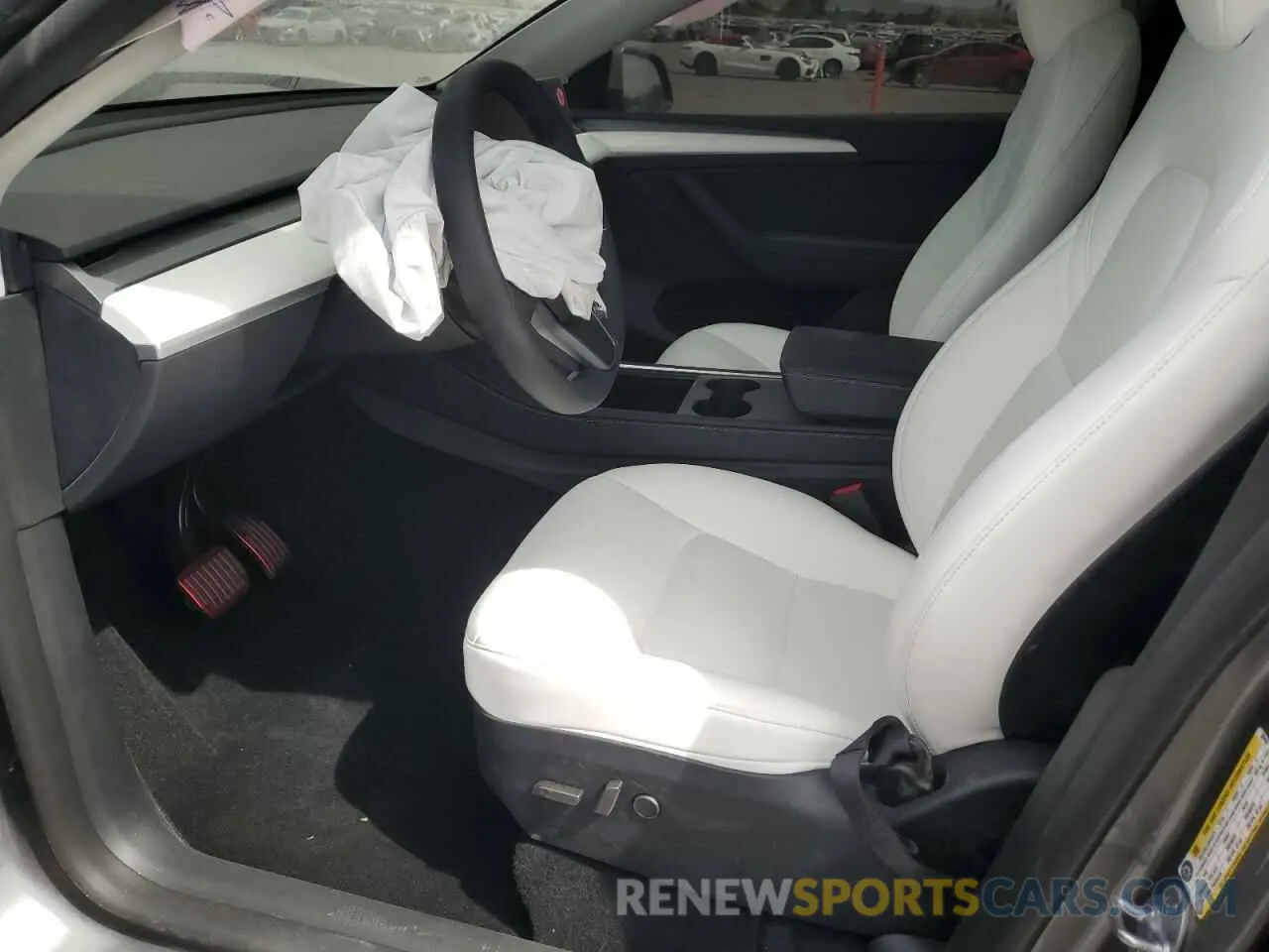 7 Photograph of a damaged car 7SAYGAEE6SF304434 TESLA MODEL Y 2025