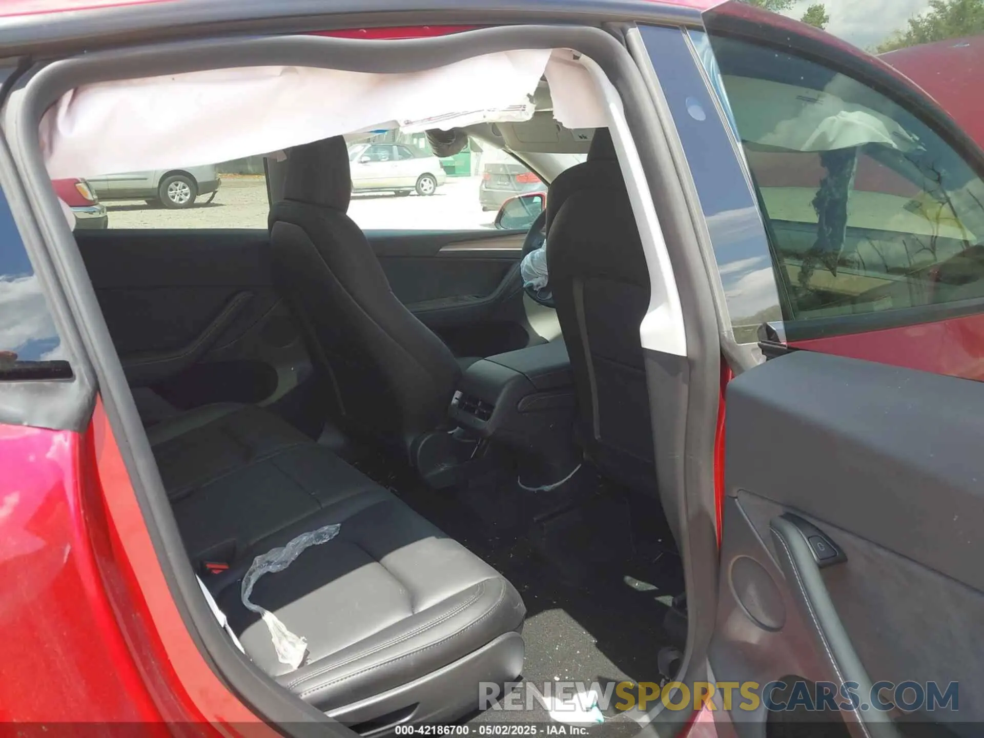 8 Photograph of a damaged car 7SAYGAEE8SF265863 TESLA MODEL Y 2025