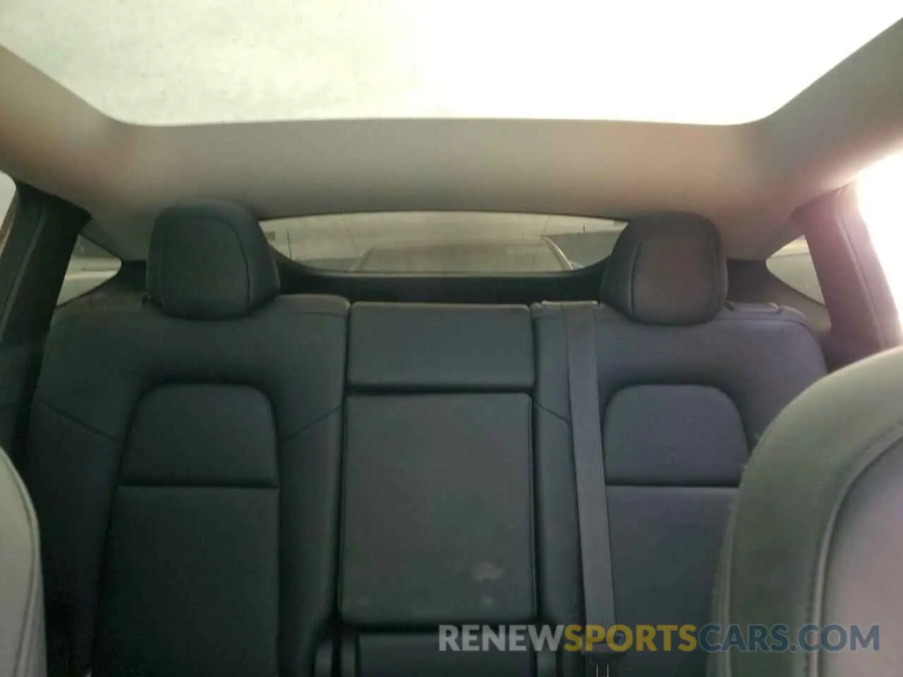 10 Photograph of a damaged car 7SAYGAEEXSF268926 TESLA MODEL Y 2025