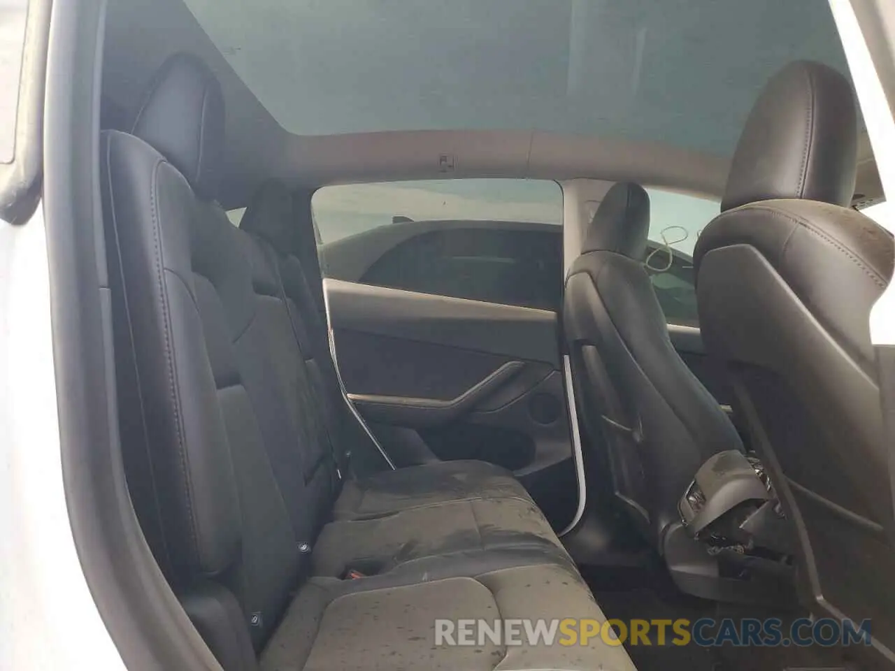 12 Photograph of a damaged car 7SAYGAEEXSF268926 TESLA MODEL Y 2025