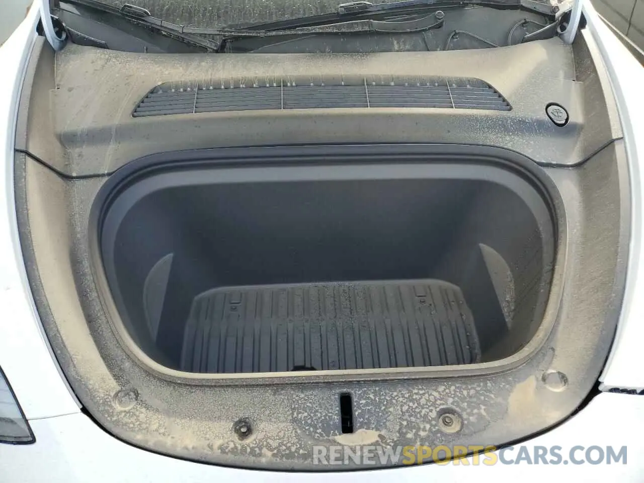 13 Photograph of a damaged car 7SAYGAEEXSF268926 TESLA MODEL Y 2025