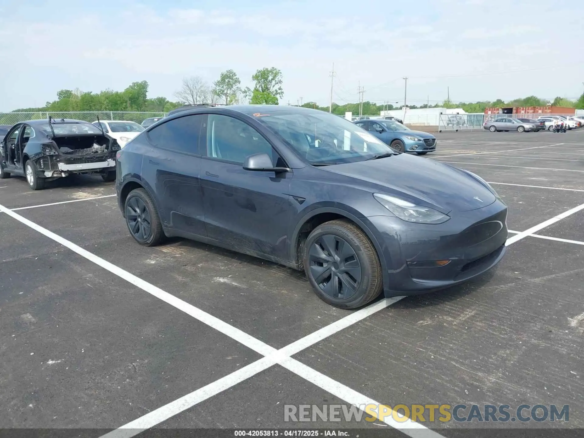 1 Photograph of a damaged car 7SAYGDED0SA354137 TESLA MODEL Y 2025