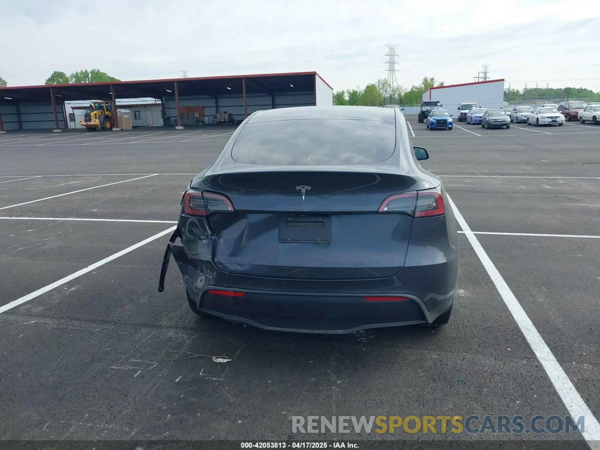 16 Photograph of a damaged car 7SAYGDED0SA354137 TESLA MODEL Y 2025