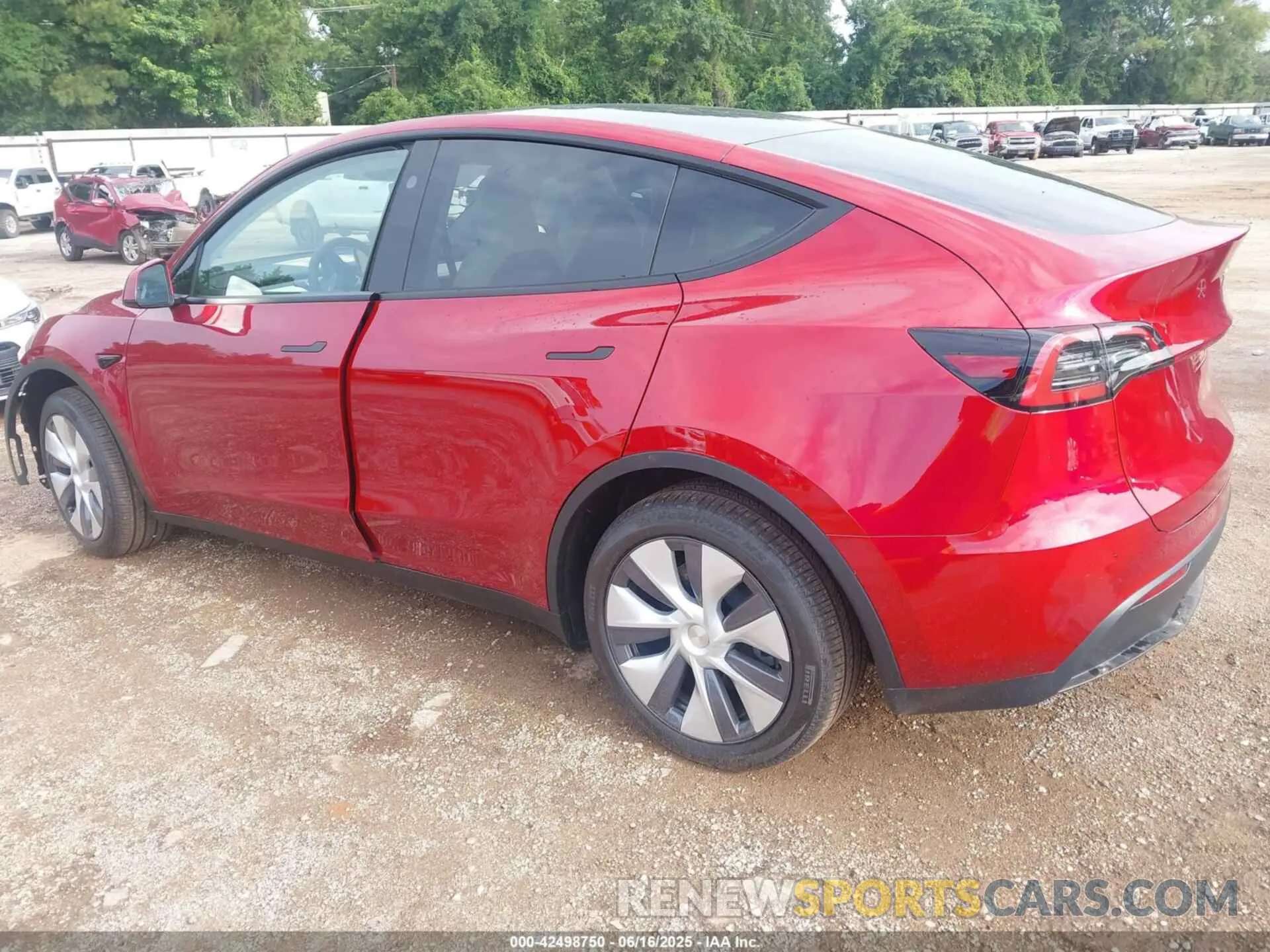 3 Photograph of a damaged car 7SAYGDED0SA356020 TESLA MODEL Y 2025