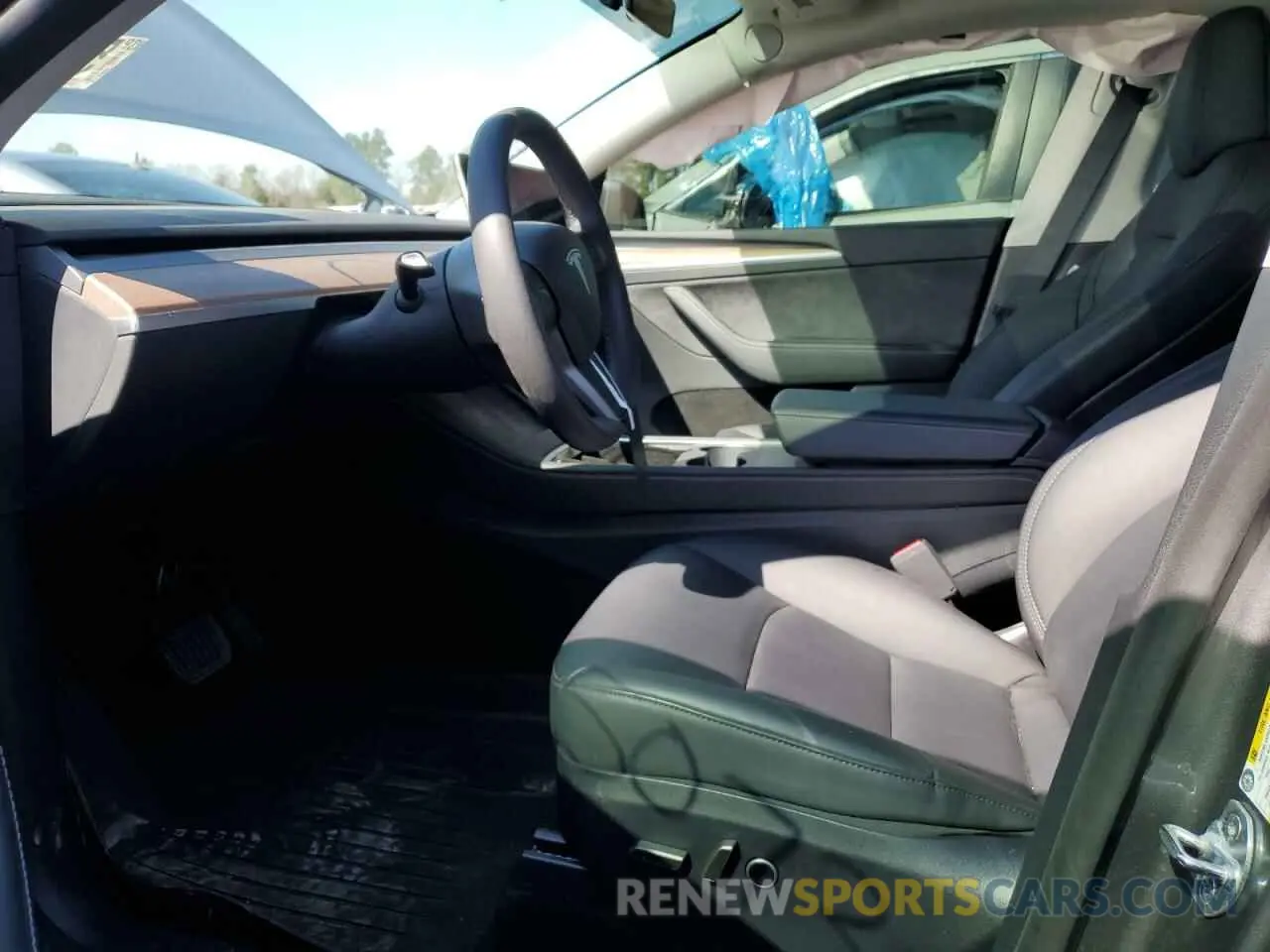 7 Photograph of a damaged car 7SAYGDED0SF247561 TESLA MODEL Y 2025