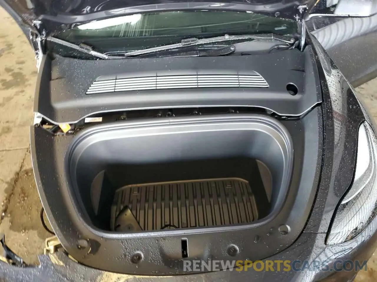11 Photograph of a damaged car 7SAYGDED0SF262044 TESLA MODEL Y 2025