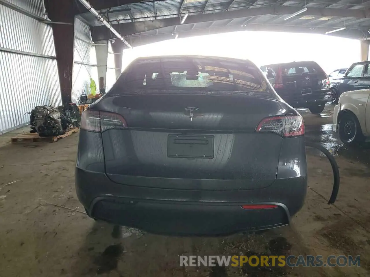 6 Photograph of a damaged car 7SAYGDED0SF262044 TESLA MODEL Y 2025