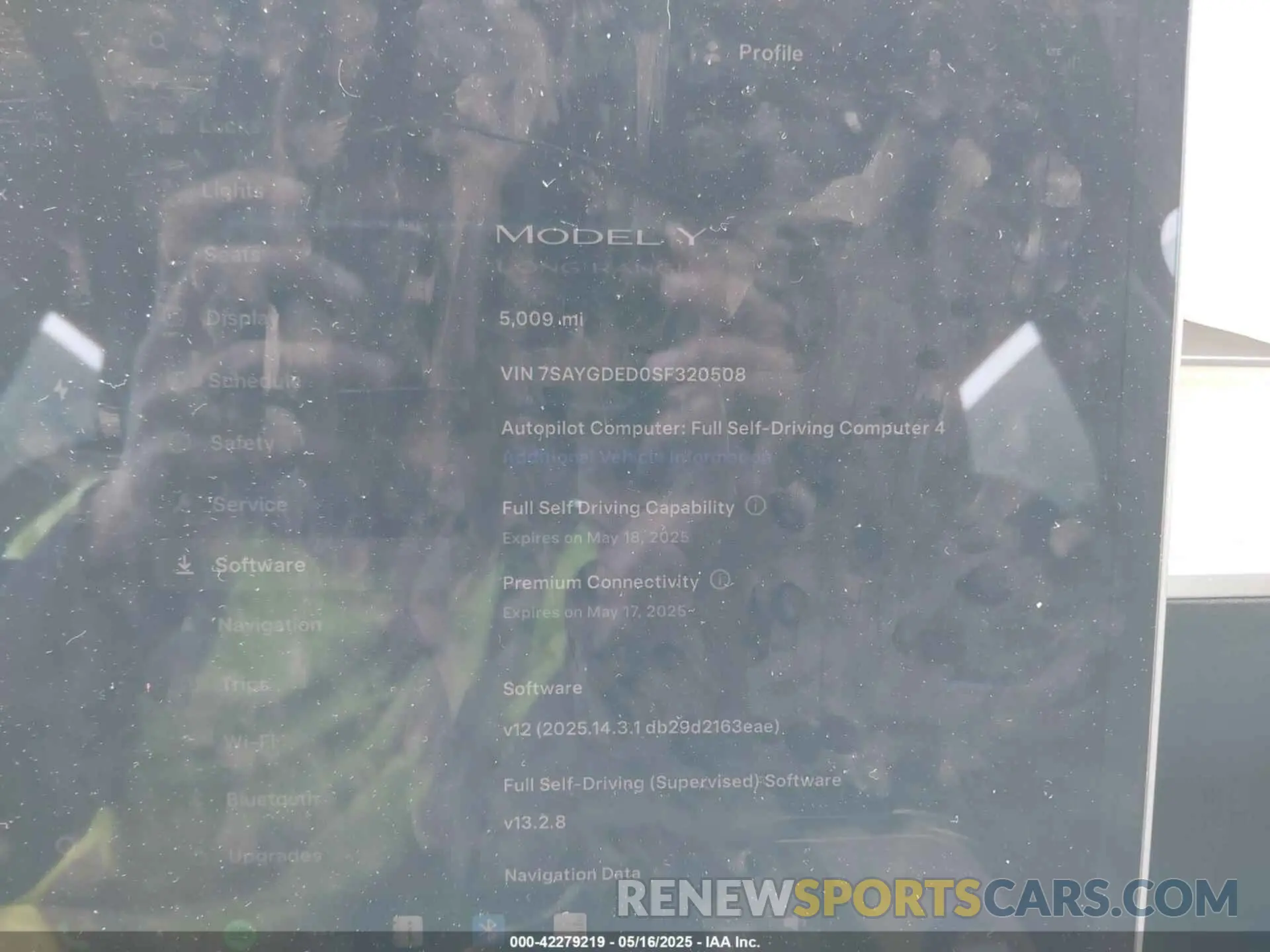 7 Photograph of a damaged car 7SAYGDED0SF320508 TESLA MODEL Y 2025