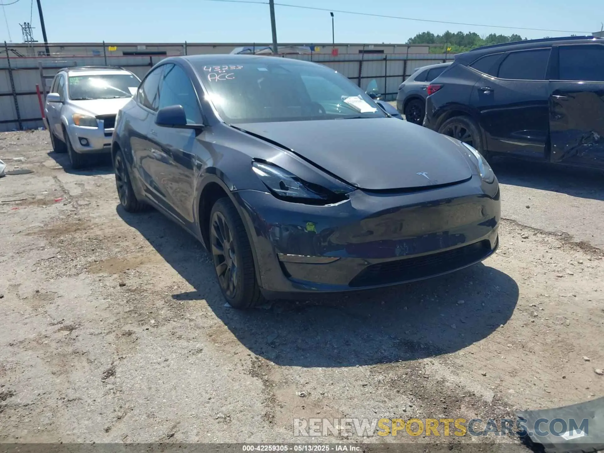 1 Photograph of a damaged car 7SAYGDED1SA357841 TESLA MODEL Y 2025