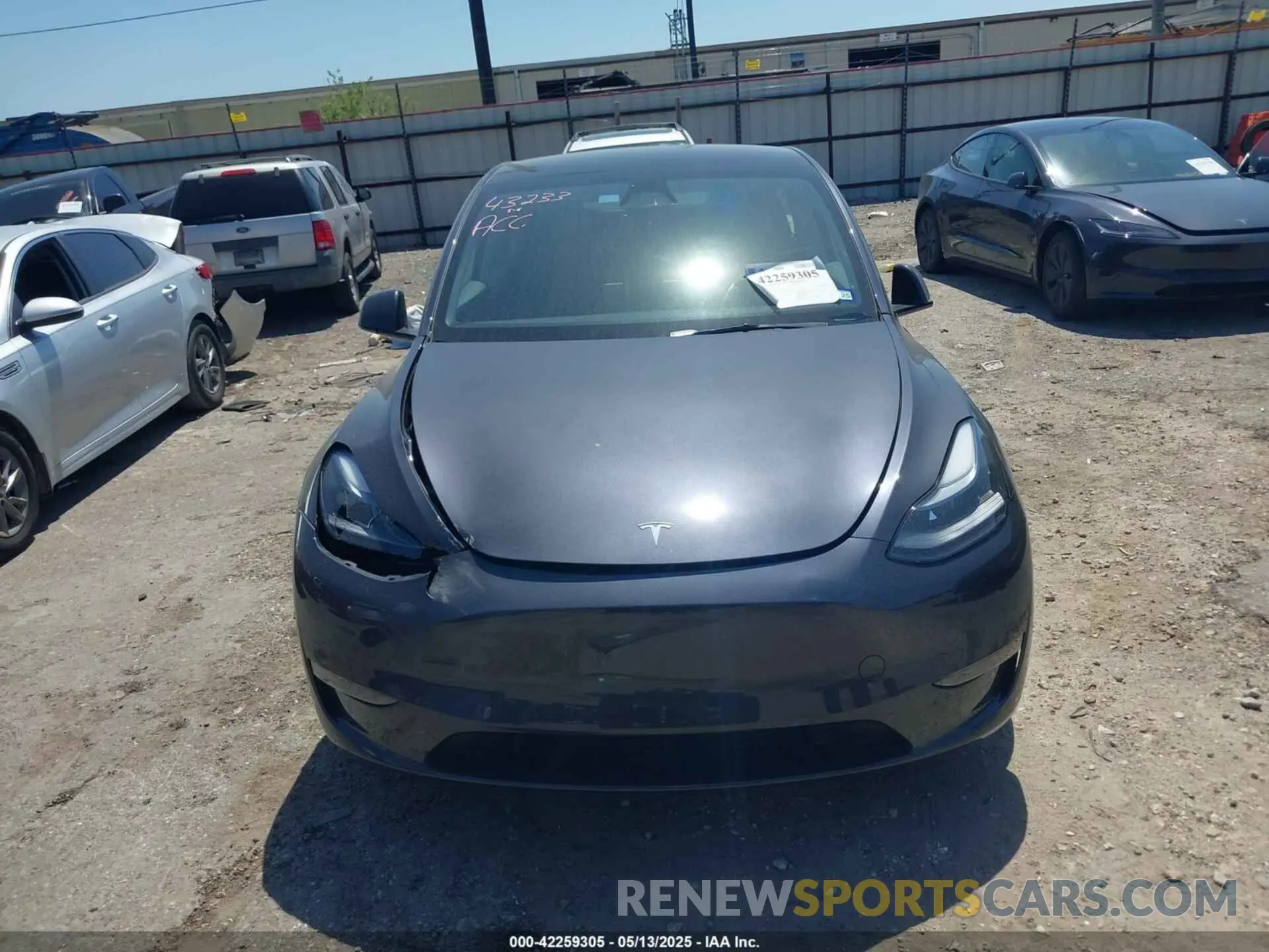 11 Photograph of a damaged car 7SAYGDED1SA357841 TESLA MODEL Y 2025