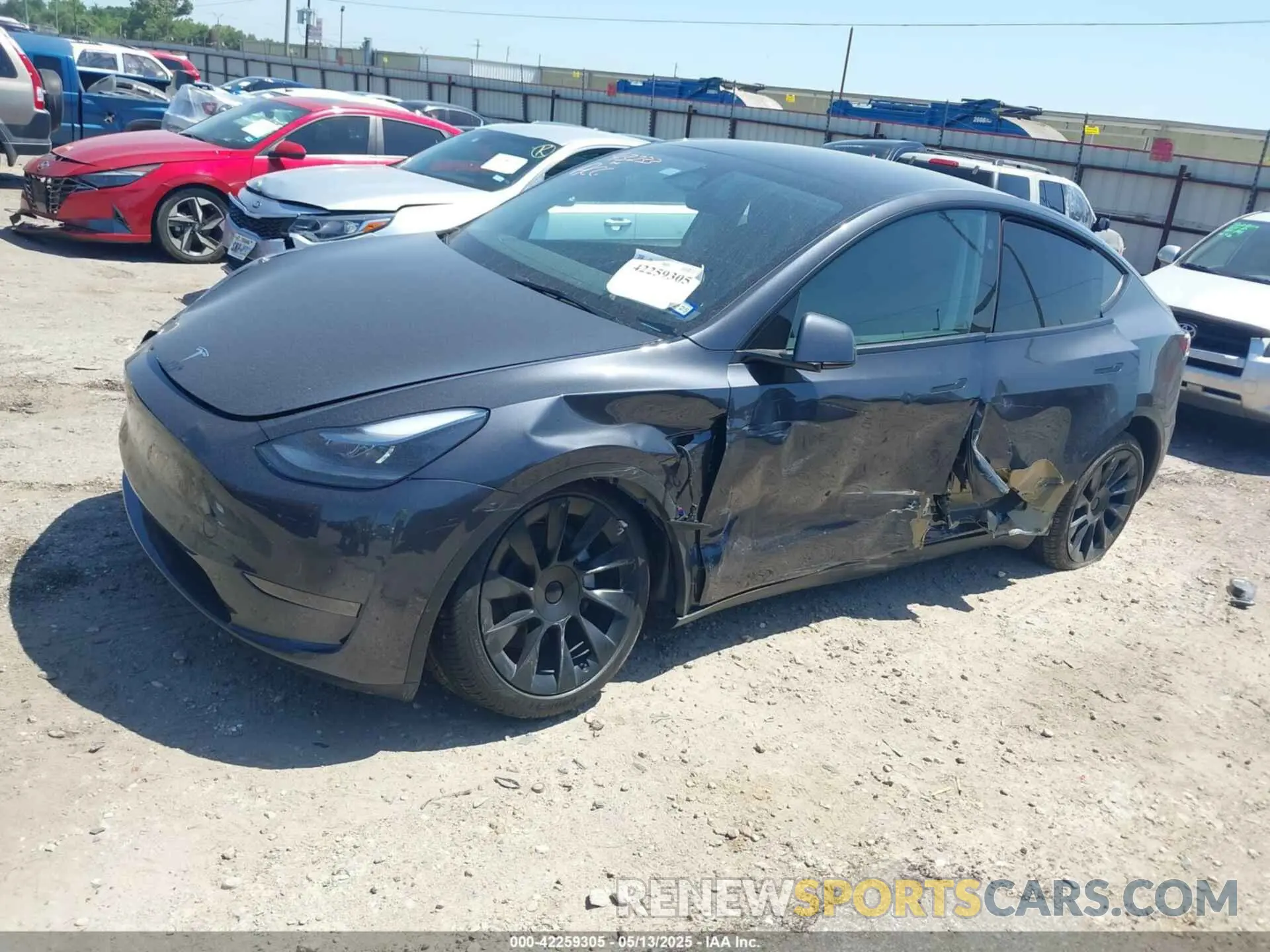 2 Photograph of a damaged car 7SAYGDED1SA357841 TESLA MODEL Y 2025