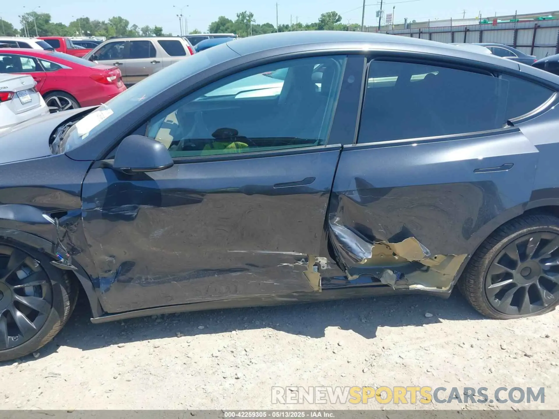 6 Photograph of a damaged car 7SAYGDED1SA357841 TESLA MODEL Y 2025