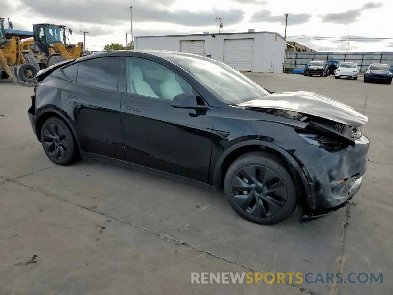 4 Photograph of a damaged car 7SAYGDED1SA358679 TESLA MODEL Y 2025
