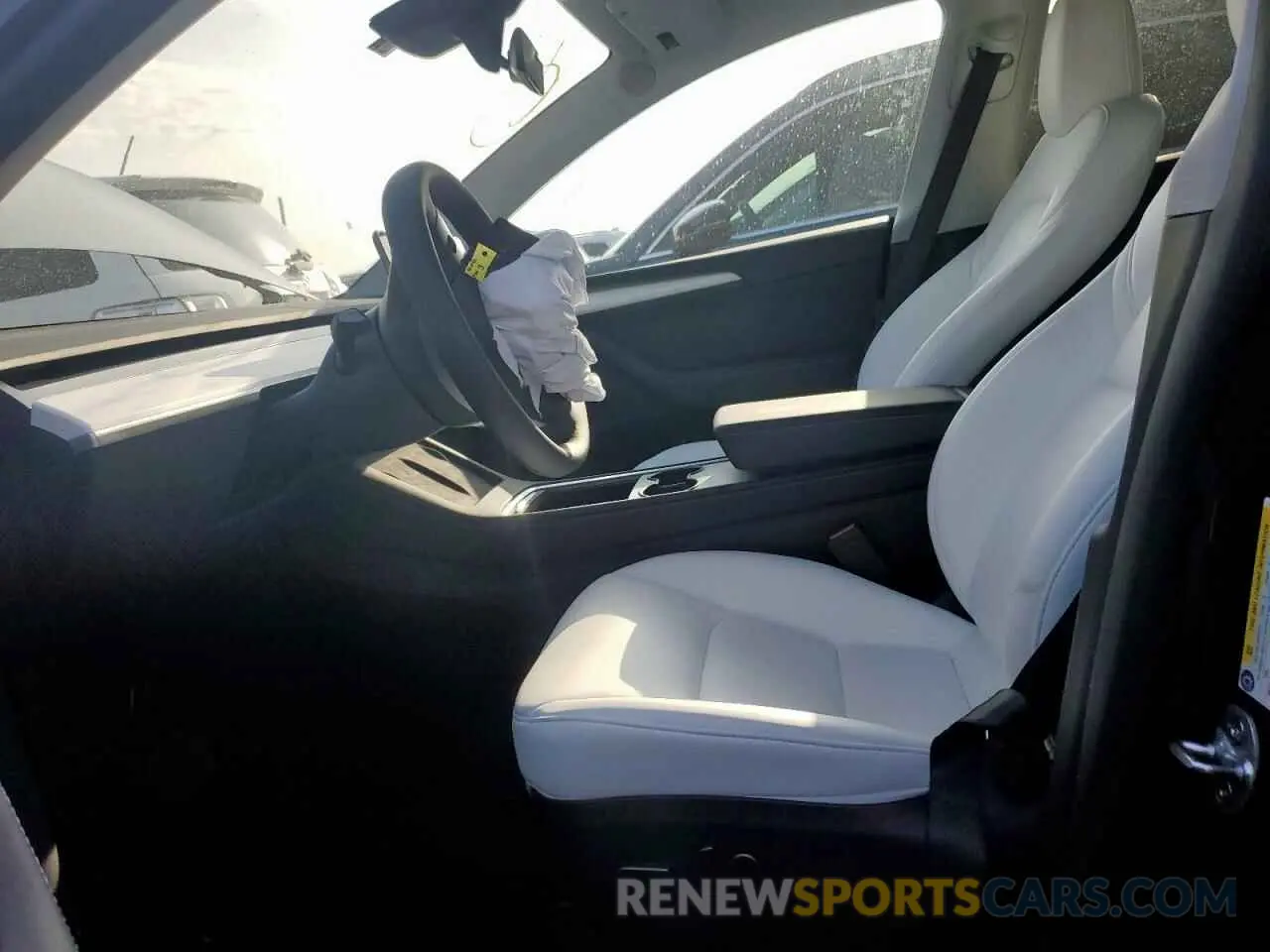 7 Photograph of a damaged car 7SAYGDED1SA358679 TESLA MODEL Y 2025