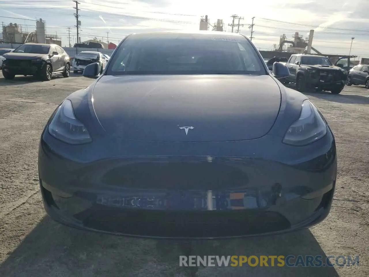 5 Photograph of a damaged car 7SAYGDED1SF235306 TESLA MODEL Y 2025