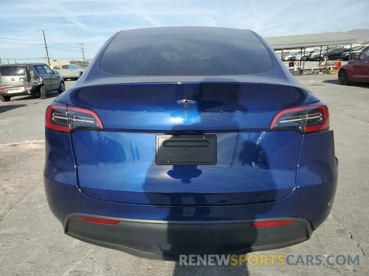 6 Photograph of a damaged car 7SAYGDED1SF235306 TESLA MODEL Y 2025