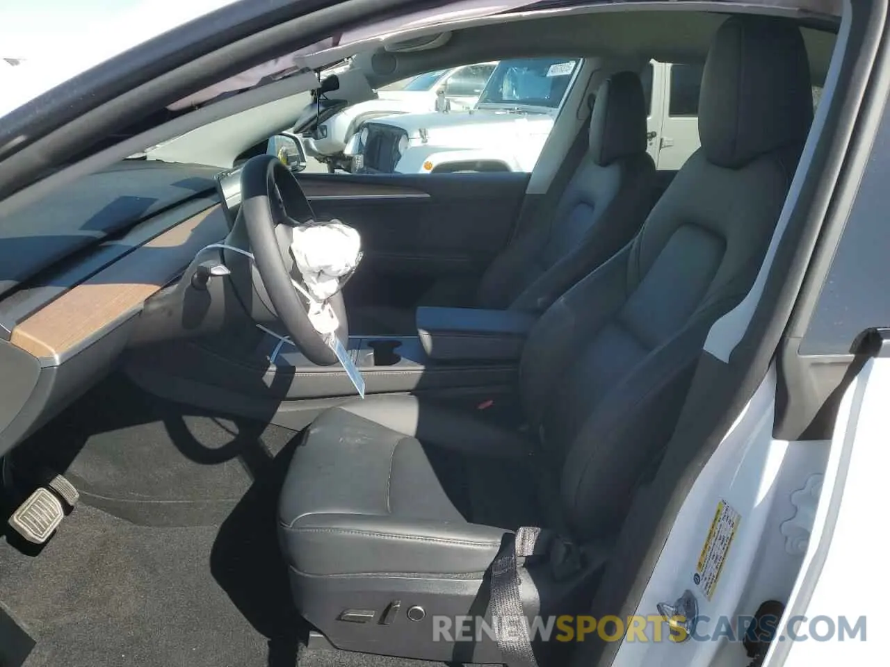 7 Photograph of a damaged car 7SAYGDED2SA373756 TESLA MODEL Y 2025