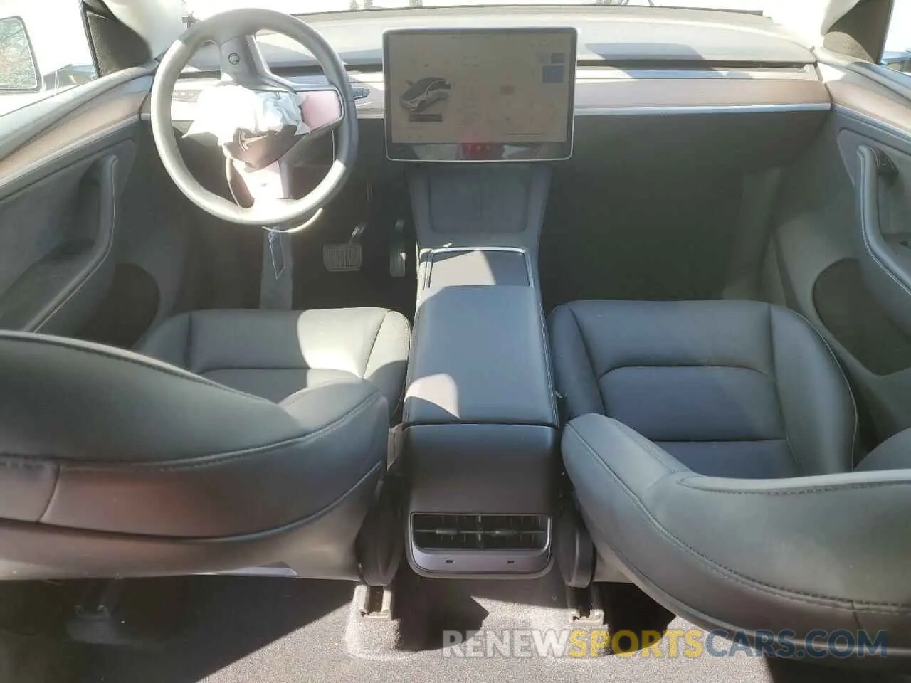 8 Photograph of a damaged car 7SAYGDED2SA373756 TESLA MODEL Y 2025