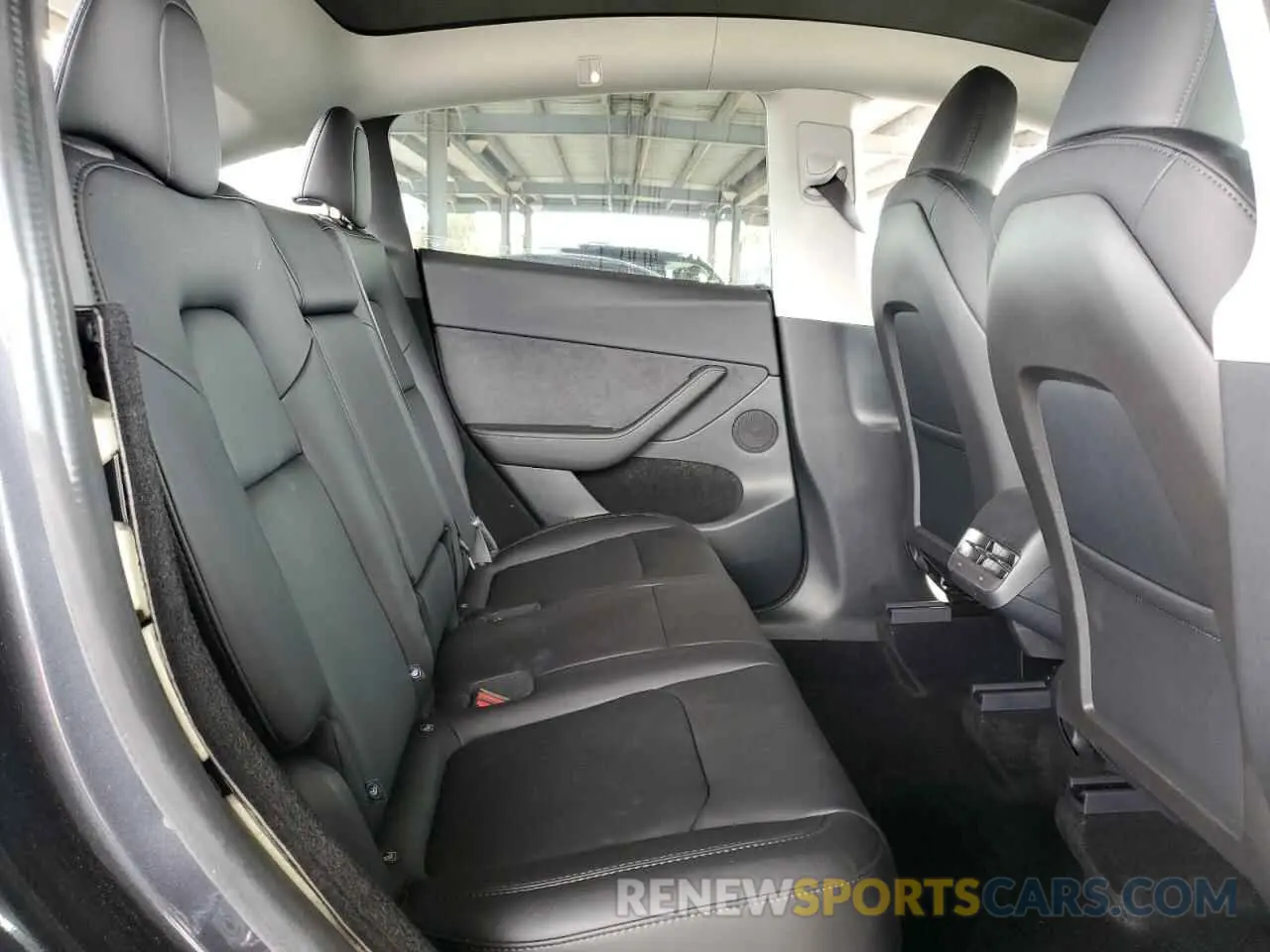 11 Photograph of a damaged car 7SAYGDED2SF234388 TESLA MODEL Y 2025