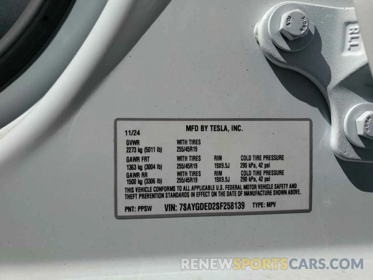 13 Photograph of a damaged car 7SAYGDED2SF258139 TESLA MODEL Y 2025