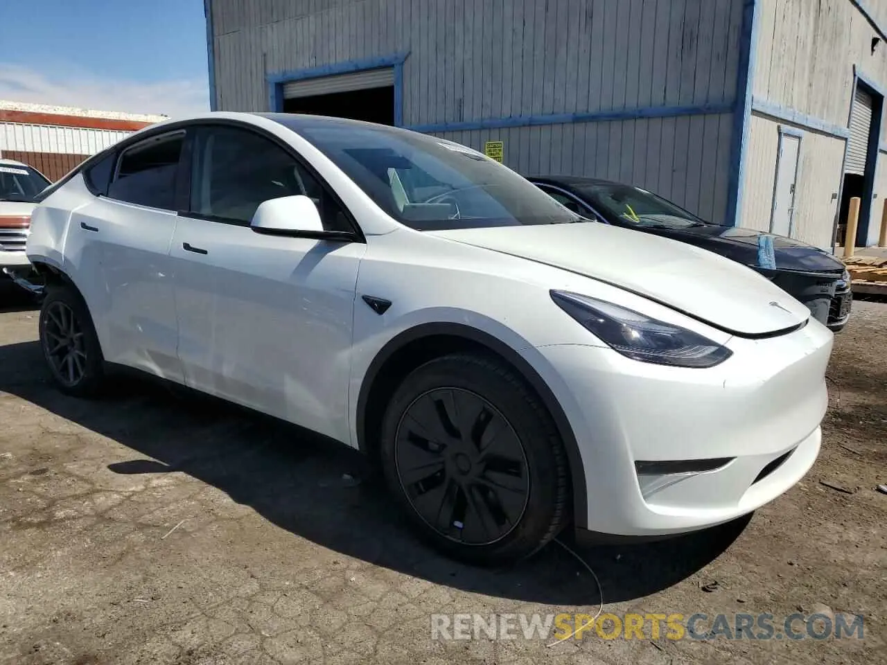 4 Photograph of a damaged car 7SAYGDED2SF258139 TESLA MODEL Y 2025